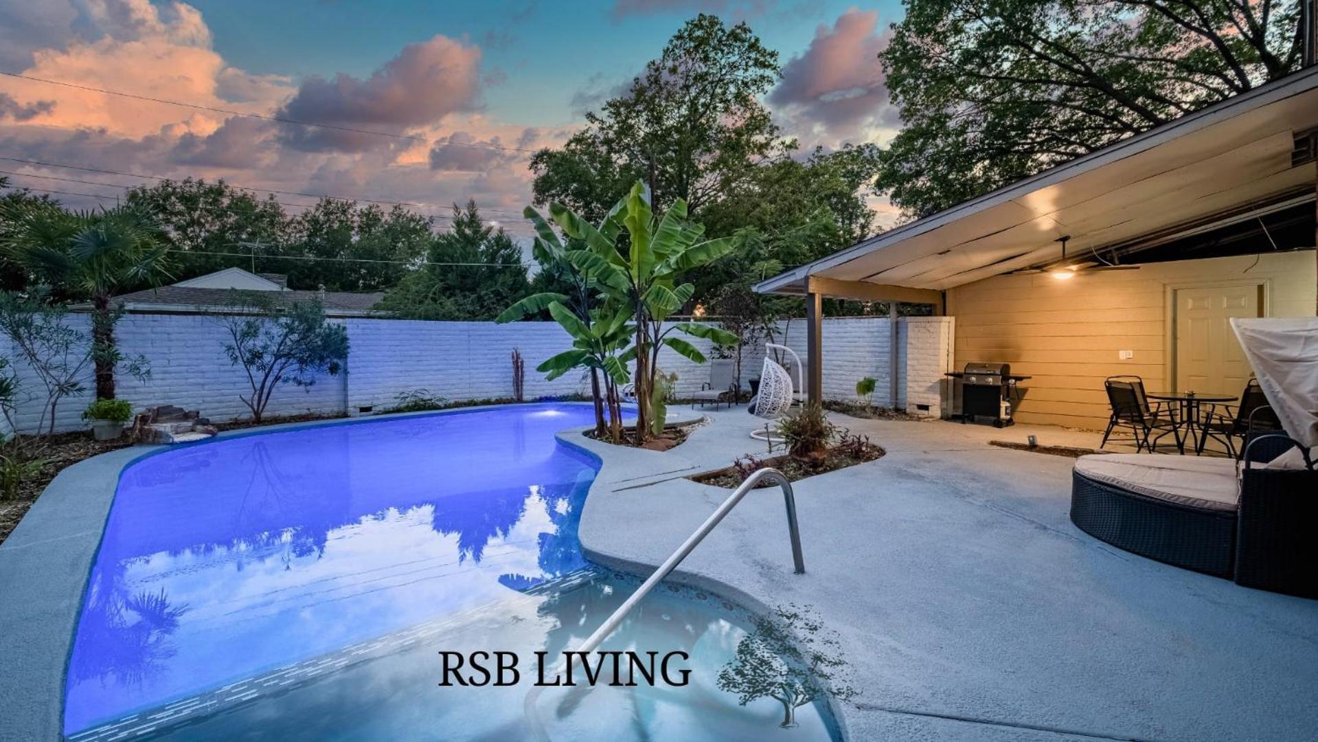 Stunning 5Br 2Ba Holiday Home With Private Pool And Cinema Dallas Eksteriør billede