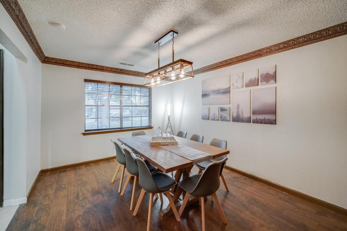 Stunning 5Br 2Ba Holiday Home With Private Pool And Cinema Dallas Eksteriør billede