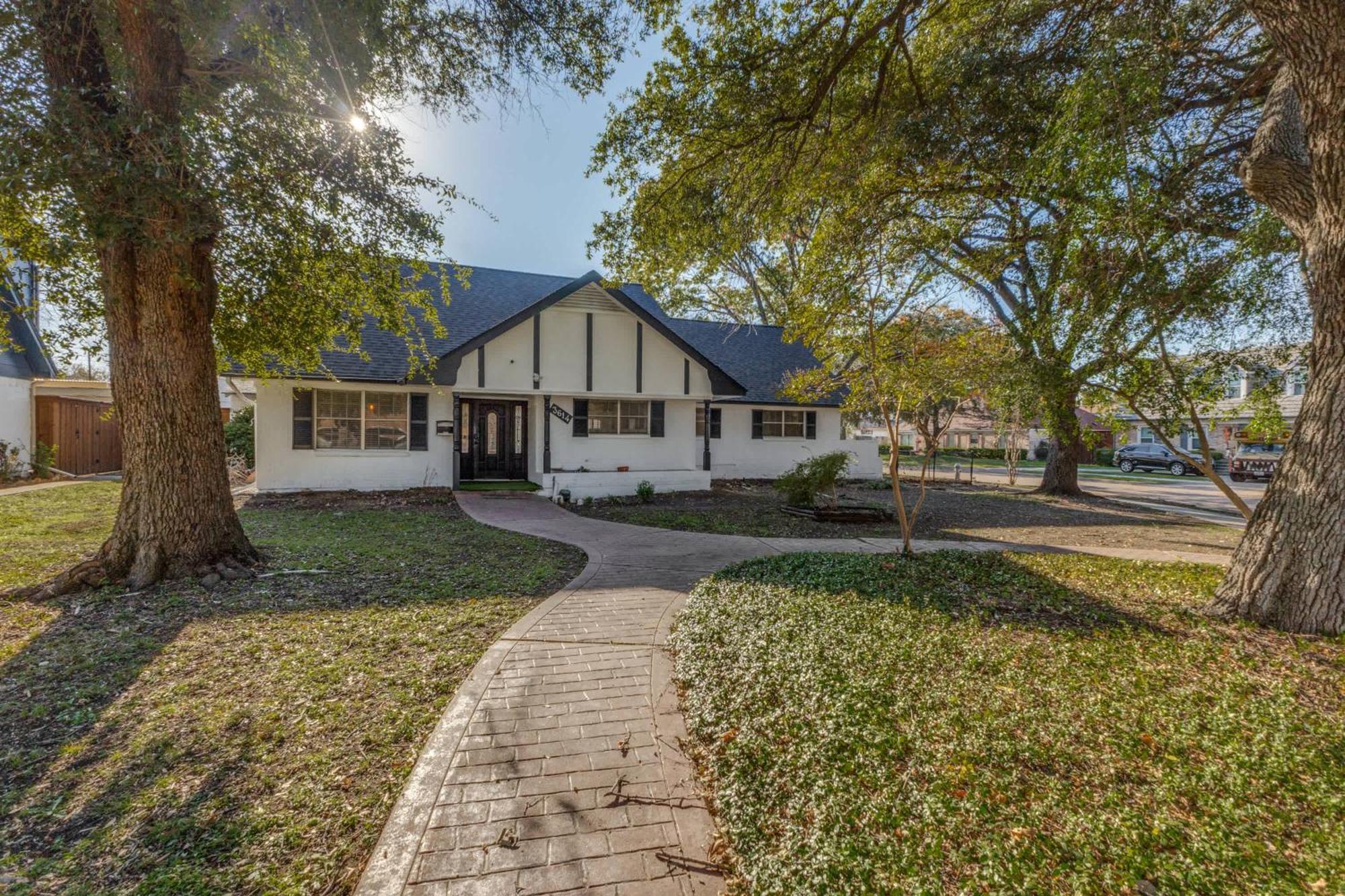 Stunning 5Br 2Ba Holiday Home With Private Pool And Cinema Dallas Eksteriør billede